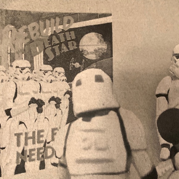 🏷️ 3 for $10
Star Wars Graphic Tee - Picture 2 of 9